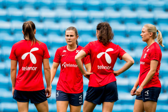 Emilie Bosshard Haavi and Lisa Naalsund of Norway