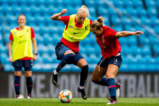 Karina Sævik and Lisa-Marie Karlseng Utland of Norway