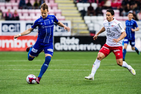 Nicolai Næss of Sarpsborg 08 and Kjell Rune Sellin of FFK