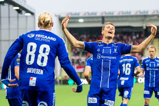 Kristoffer Zachariassen of Sarpsborg 08 celebrates the 0-1