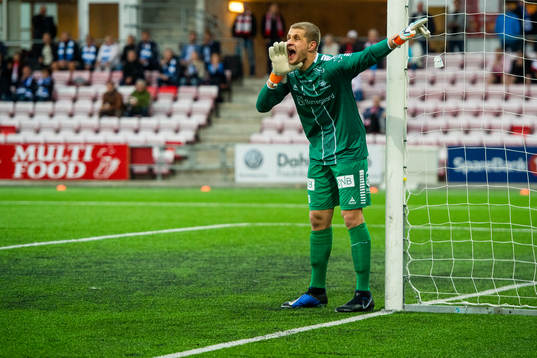 Goalkeeper Aleksandr Vasyutin of Sarpsborg 08