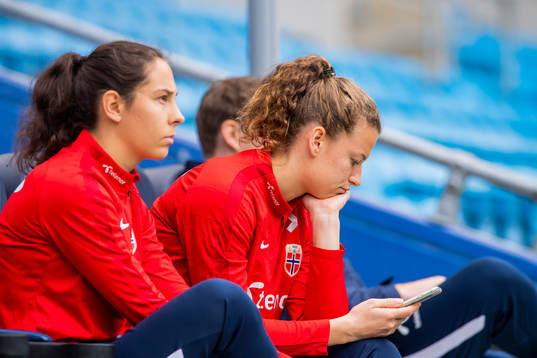 Ingrid Moe Wold and Synne Skinnes Hansen of Norway