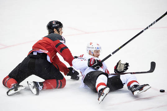 Philippe Myers of Canada and Tristan Scherwey of Switzerland