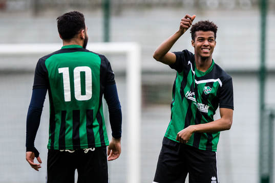 Bläddra bland fler bilder av Fotboll, Division 3 Sydvästra Götaland , Högaborg - Råå