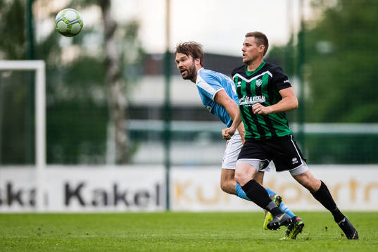 Råås Simon Jönsson och Högaborgs Erik Andersson