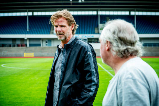 De tidigare fotbollsspelarna Jan-Olov Kindvall och Robert