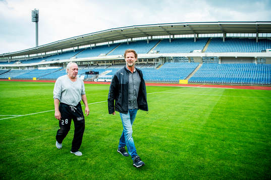 De tidigare fotbollsspelarna Jan-Olov Kindvall och Robert