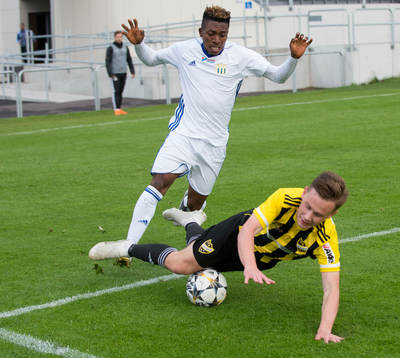 IFK Hässleholms Theo Ekström i matchen i division 2