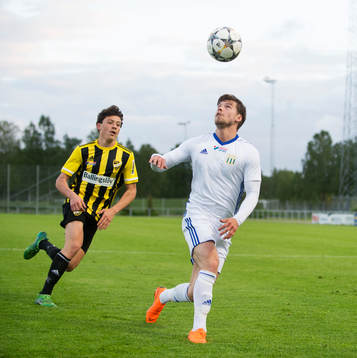 IFK Hässleholms Isak Orajärvi i matchen i division 2