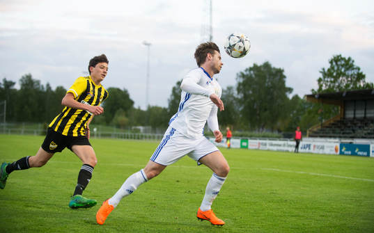 IFK Hässleholms Isak Orajärvi i matchen i division 2