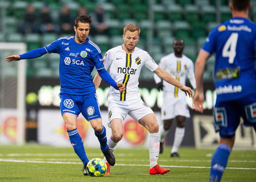s Sebastian Larsson