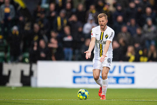 s Sebastian Larsson