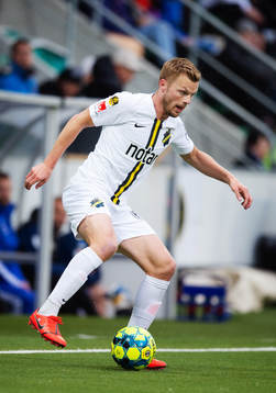 s Sebastian Larsson
