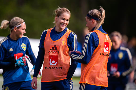 Mia Carlsson and Olivia Schough of the Swedish women