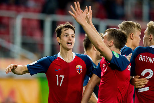 Christian Dahle Borchgrevink of Norway celebrates with
