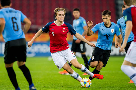 Kristian Thorstvedt of Norway and Nicolas Acevedo of Uruguay