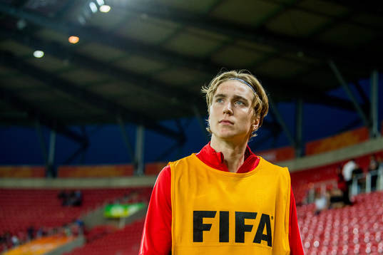 Kristian Thorstvedt of Norway warms up