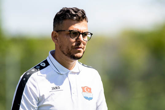 Press Birliks tränare Nesat Spahiu
