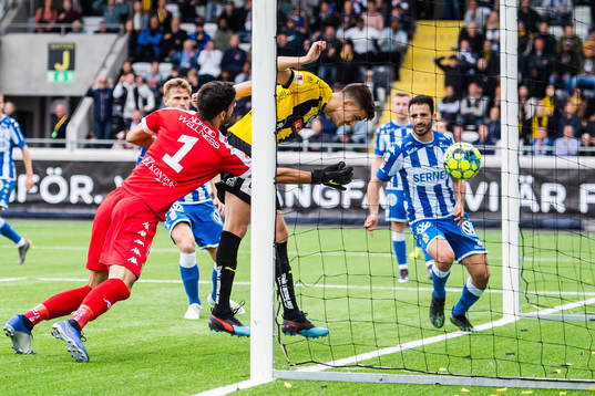 Häckens Alexander Jeremejeff gör 1-1