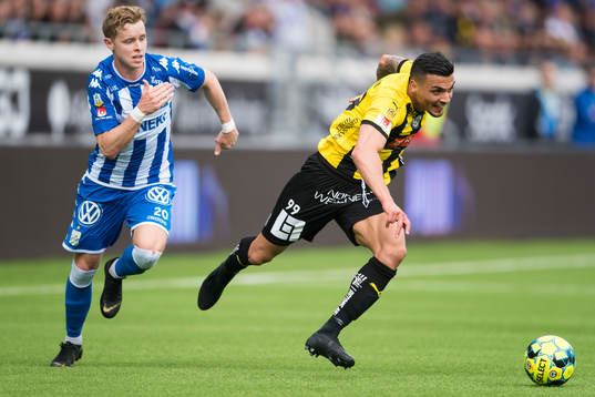IFK Göteborgs Victor Wernersson och Häckens Ahmed Yasin