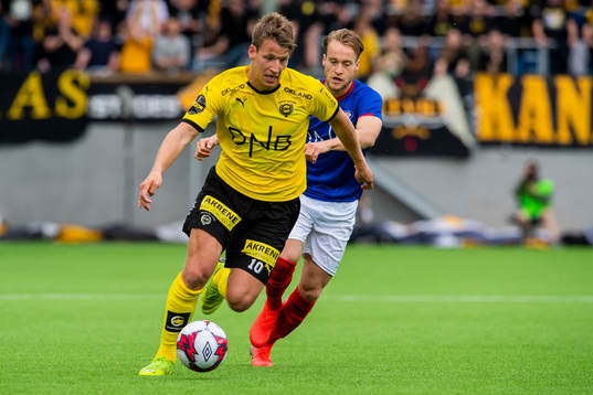 Thomas Lehne Olsen of Lillestrøm and Bård Finne of