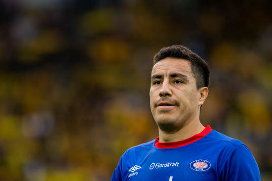 Efrain Juarez of Vålerenga of Lillestrøm looks dejected
