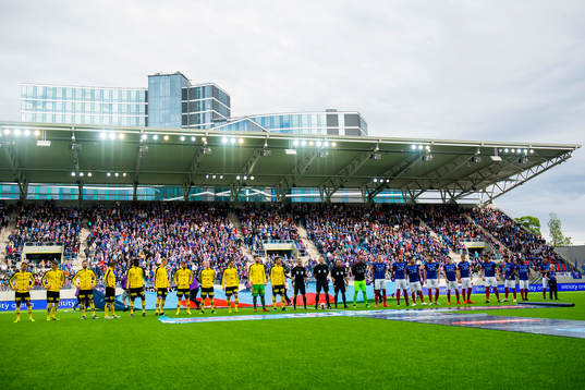 The players of Lillestrøm and of Vålerenga