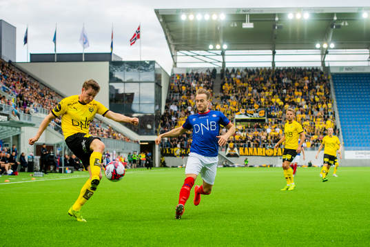 Kristoffer Ødemarksbakken of Lillestrøm and Bård Finne