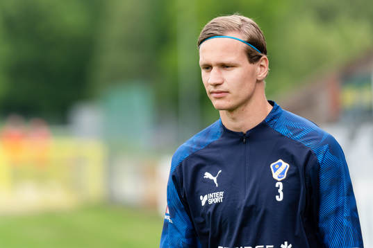 Halmstads Alexander Berntsson före fotbollsmatchen i
