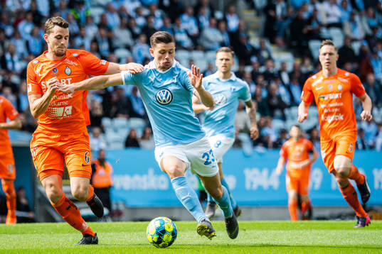 AFC Eskilstunas Jesper Björkman och Malmö FFs Marcus