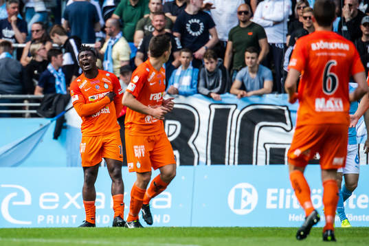 AFC Eskilstunas Nnamani deppar