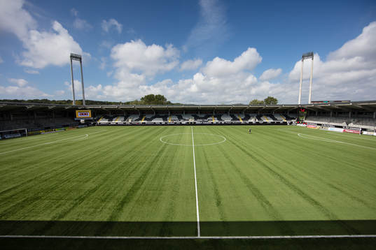 Bravida Arena interiört innan fotbollsmatchen i