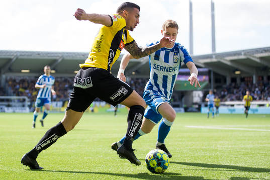 Häckens Ahmed Yasin mot IFK Göteborgs Victor Wernersson