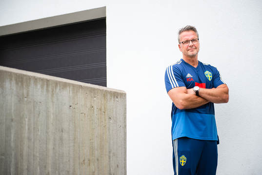 Tomas Håkansson, goalkeeper coach of the Swedish women