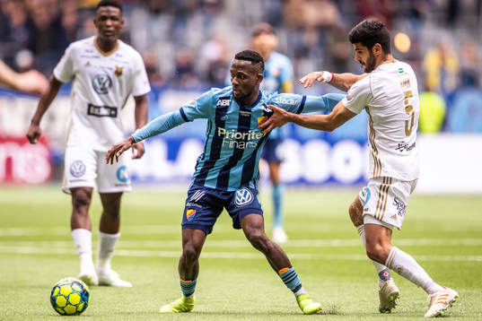 Djurgårdens Mohamed Buya Turay och Östersunds Rewan Amin