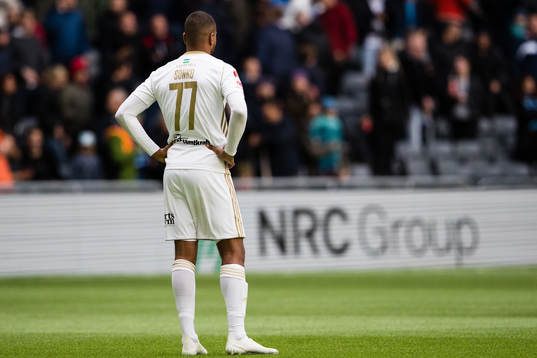 Östersunds Noah Sonko Sundberg deppar