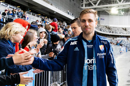 Djurgårdens Jonathan Ring tackar publiken