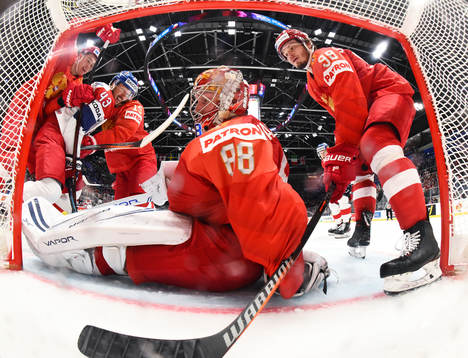Nikita Zadorov, Artyom Anisimov, goaltender Andrei
