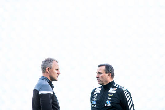 Bengt Sæternes, head coach of Sandnes Ulf, and Tom