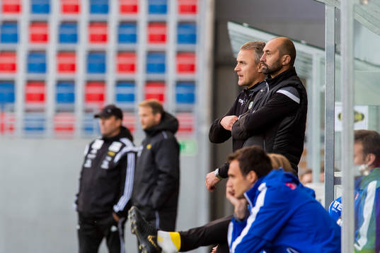 Bengt Sæternes, head coach of Sandnes Ulf,  and Bojan