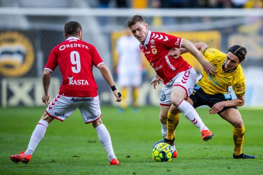 Kalmars Victor Agardius och Elfsborgs Jonathan Levi