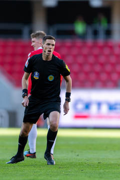 Domare Magnus Lindgren reagerar