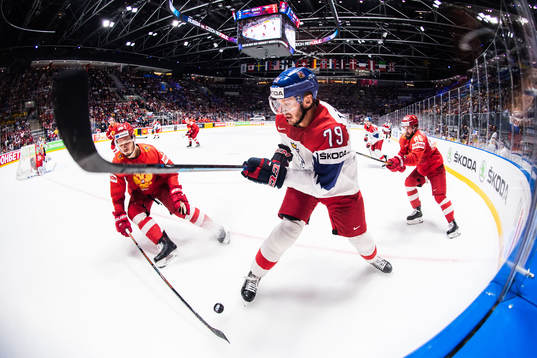 Mikhail Sergachyov och Nikita Kucherov of Russia against