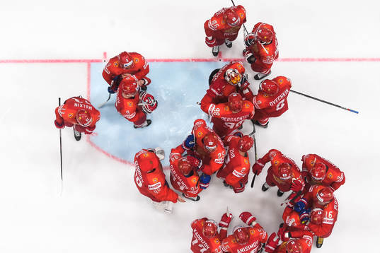 Players of Russia celebrate