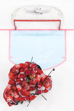 Players of Russia celebrate