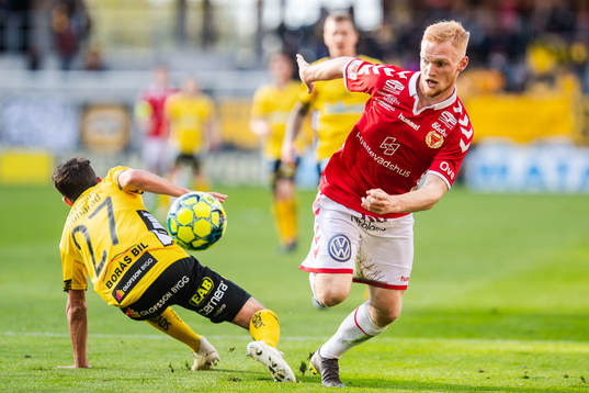 Kalmars Nils Fröling och Elfsborgs Frederik Holst