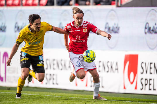 Elfsborgs Stefan Ishizaki och Kalmars Isak Magnusson