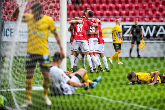 Bläddra bland fler bilder av Fotboll, Allsvenskan, Kalmar - Elfsborg