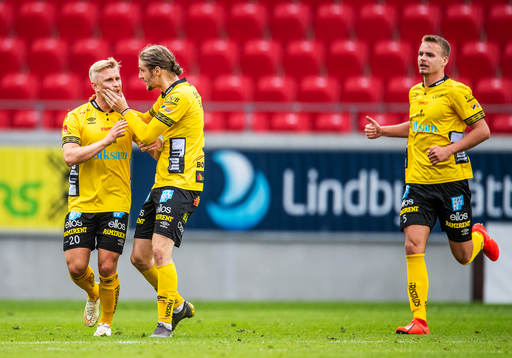 Elfsborgs Simon Strand jublar