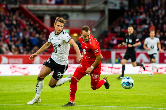 Vegar Eggen Hedenstad of Rosenborg and Veton Berisha of